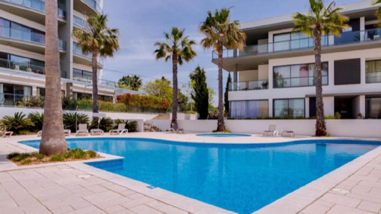 Apartamentos Cavalo Preto Beach Resort Quarteira Eksteriør bilde